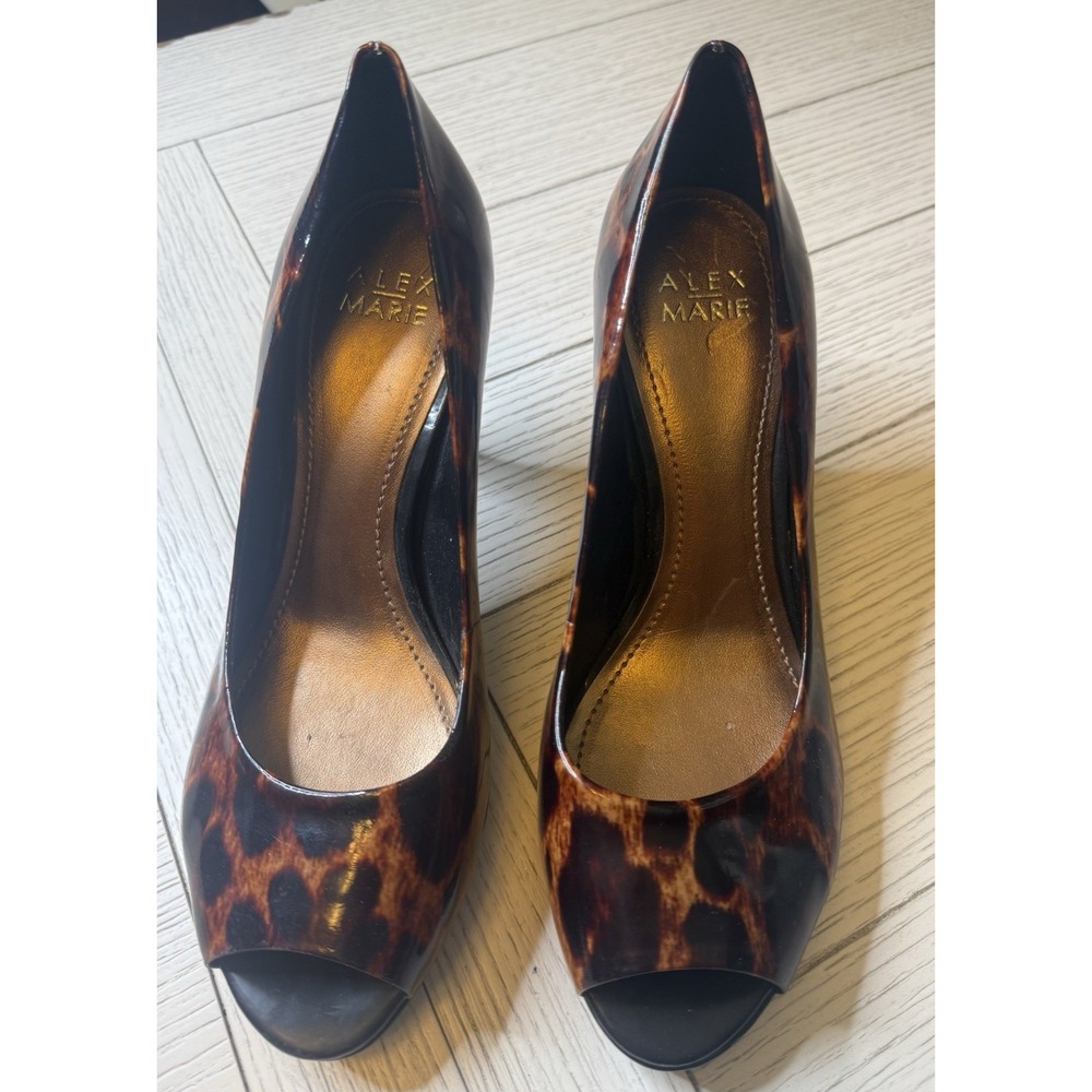 Alex Marie Cheetah Print Leather 3.5" Peep Toe Heels. Sz 8M